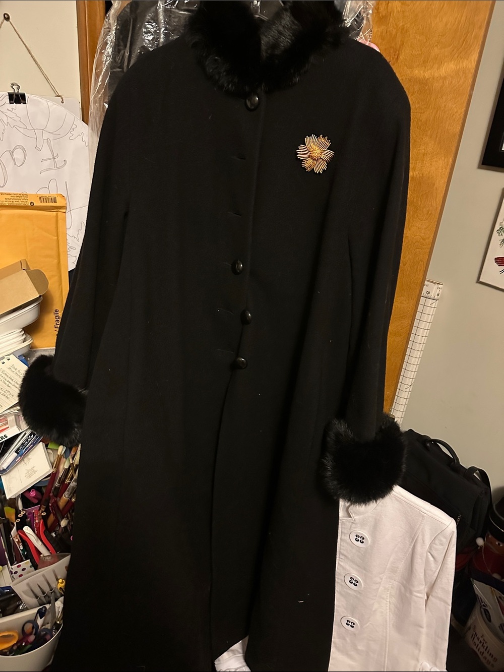 Black Women's Faux-Fur Trim Cape Coat with Brooch Accent